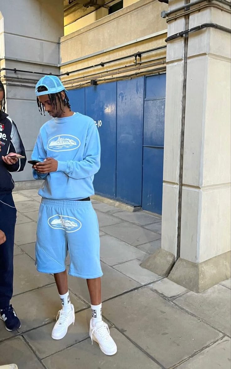 Corteiz Clothing and the Rise of the Iconic Windbreaker A New Era in Streetwear