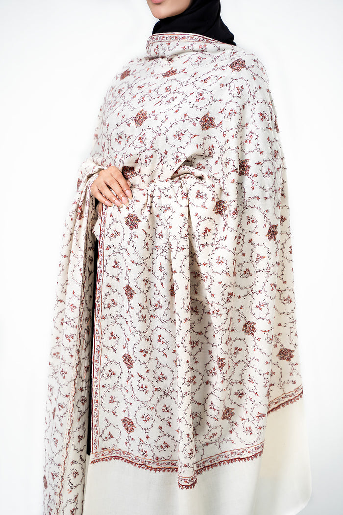 Winter Shawls for Men & Women – Elegant Layers for the Season